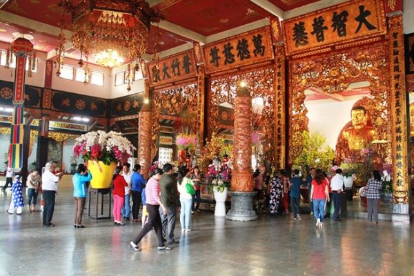Mùng 1 tết nên làm gì để may mắn? Những việc nên làm ngày đầu năm mới